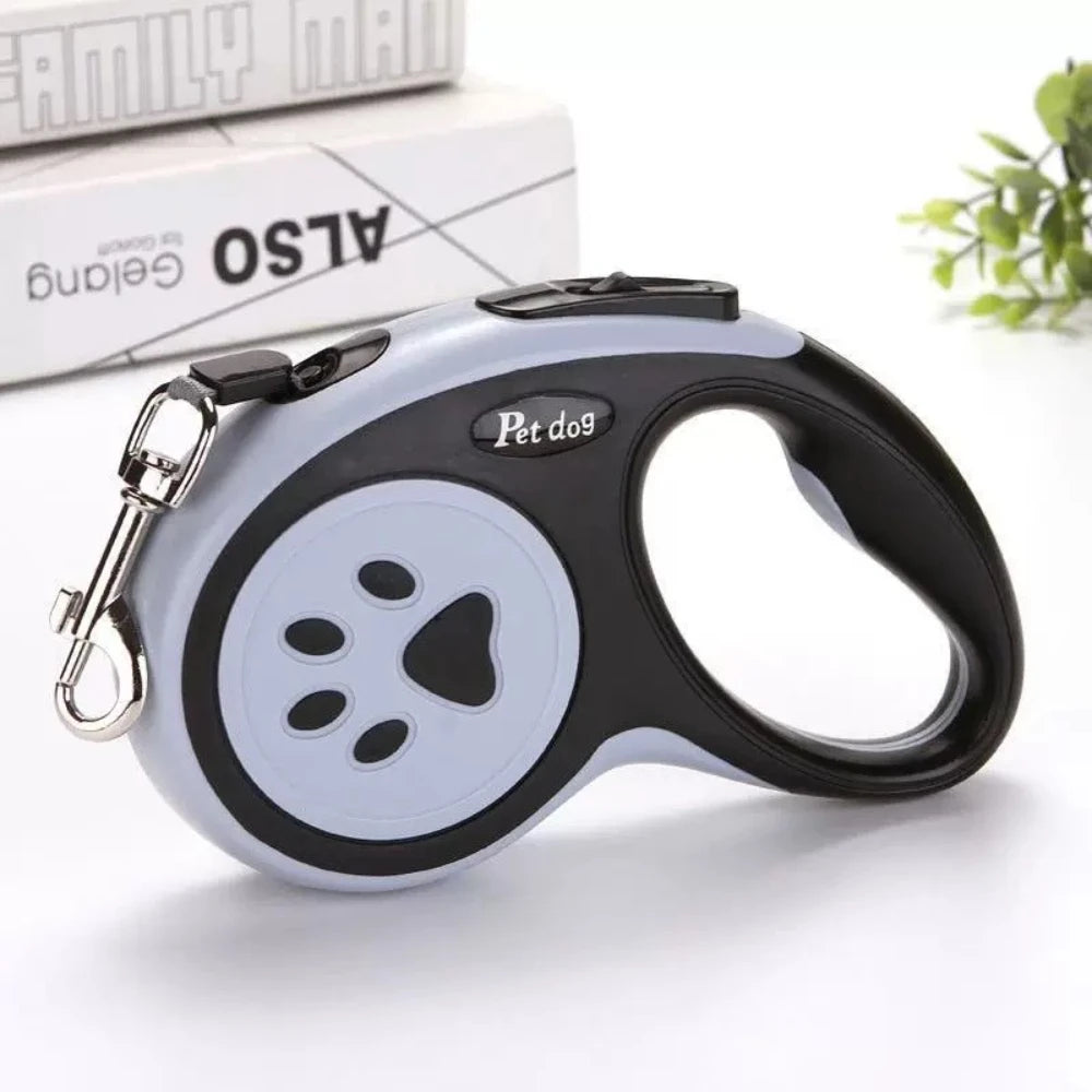 Retractable Leash for Outdoor Adventures - Heavy-Duty Nylon with One-Button Lock