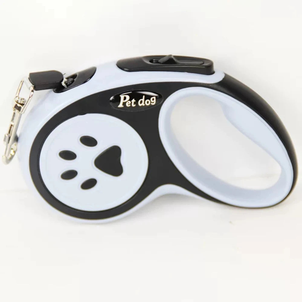 Retractable Leash for Outdoor Adventures - Heavy-Duty Nylon with One-Button Lock