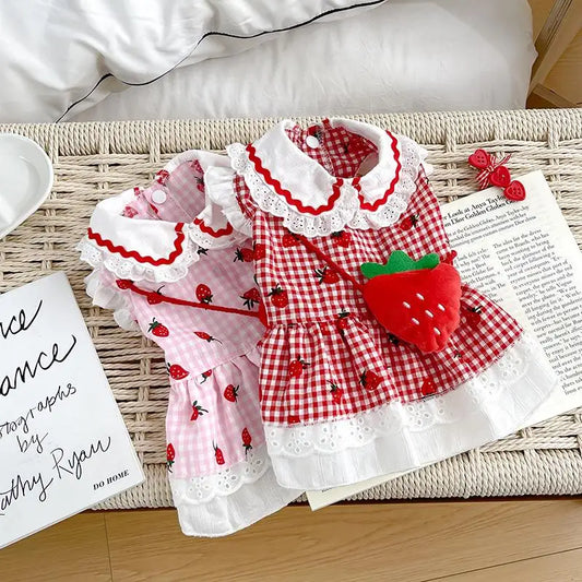 Kawaii INS Wind Pet Summer Spring Strawberry Pattern Dress Cute Plaid Kittens Puppy Tank Top Dress Clothing Pet Supply Clothes
